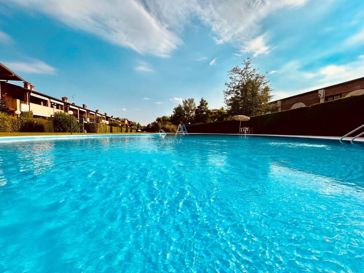 Artemide Apartment - A Soli 150M Dal Lago Di Garda Sirmione Extérieur photo