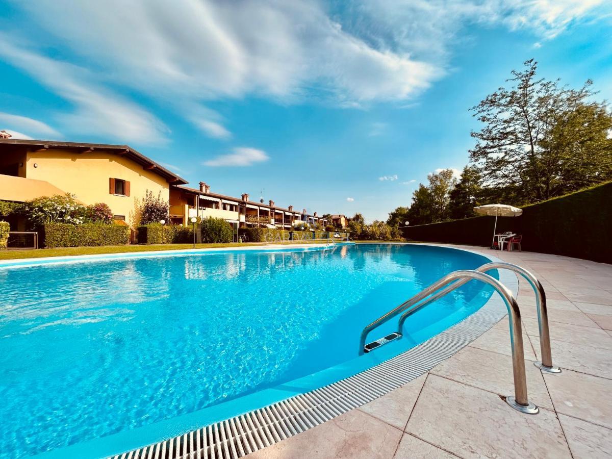 Artemide Apartment - A Soli 150M Dal Lago Di Garda Sirmione Extérieur photo
