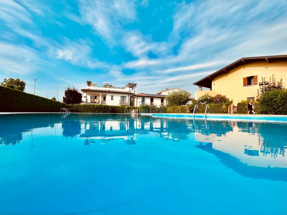 Artemide Apartment - A Soli 150M Dal Lago Di Garda Sirmione Extérieur photo
