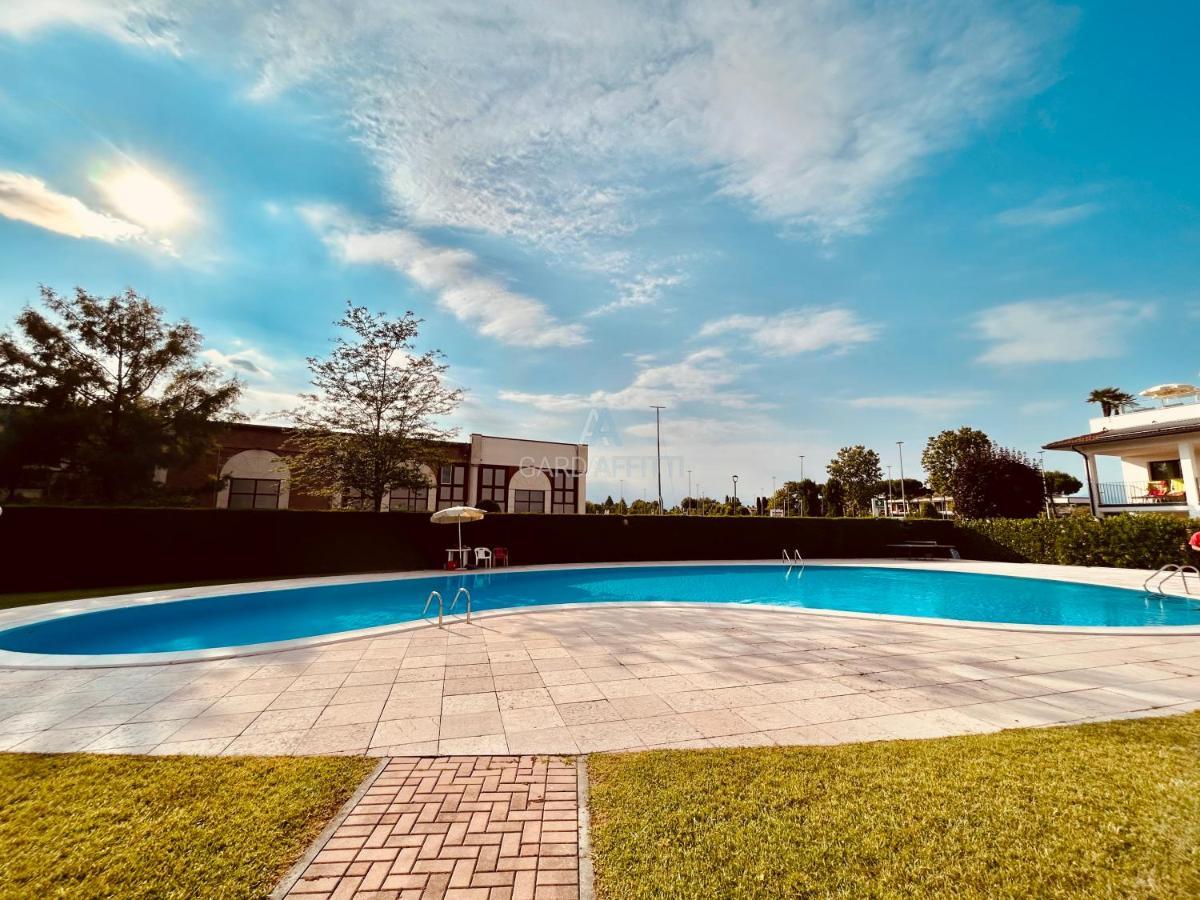 Artemide Apartment - A Soli 150M Dal Lago Di Garda Sirmione Extérieur photo
