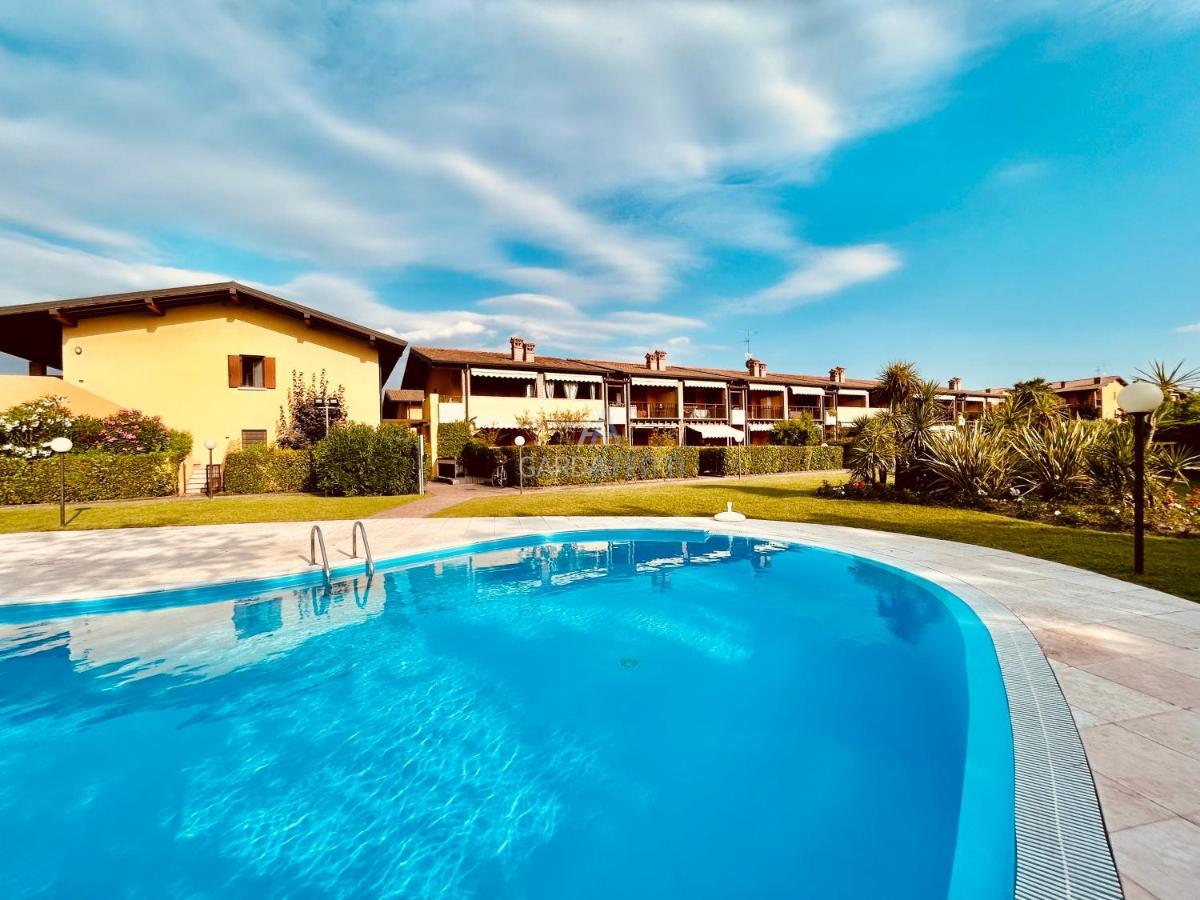 Artemide Apartment - A Soli 150M Dal Lago Di Garda Sirmione Extérieur photo