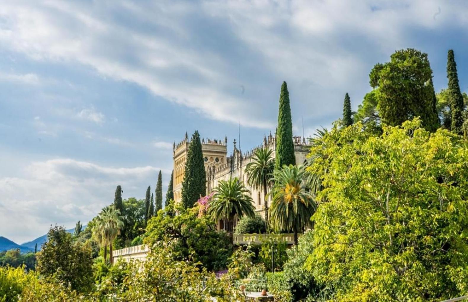 Artemide Apartment - A Soli 150M Dal Lago Di Garda Sirmione Extérieur photo