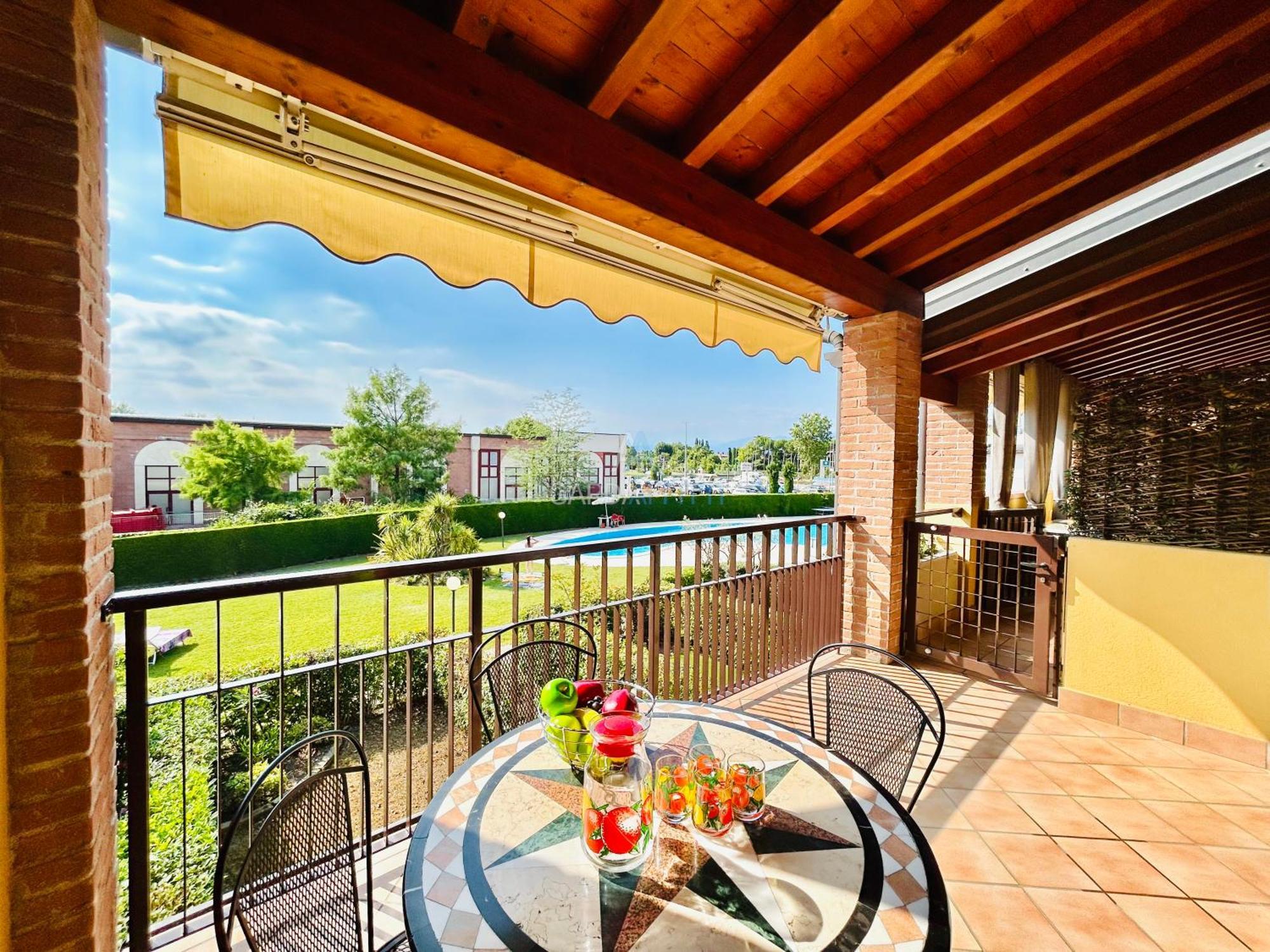 Artemide Apartment - A Soli 150M Dal Lago Di Garda Sirmione Extérieur photo
