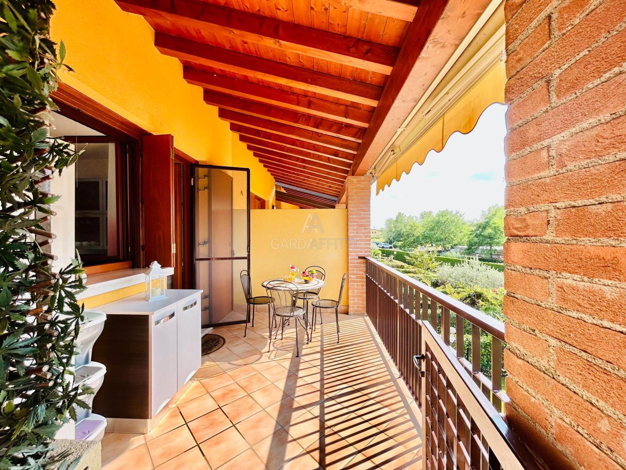 Artemide Apartment - A Soli 150M Dal Lago Di Garda Sirmione Extérieur photo